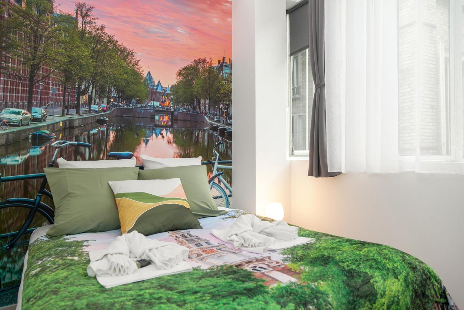 Apartment Nets - La Coulee Verte